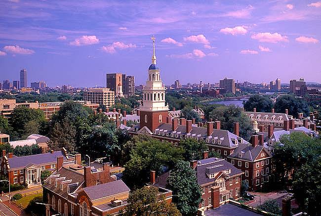 1. Harvard Üniversitesi (ABD)