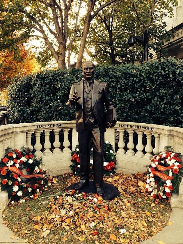 14. Atatürk Heykeli