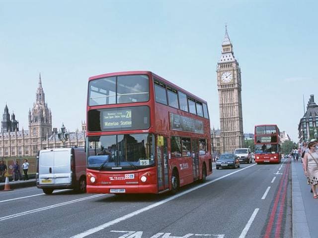 11. Bonus: Double Decker Bus - Thames River Cruise
