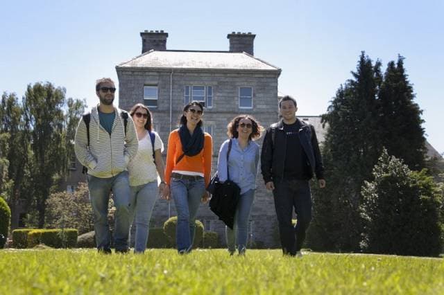 2. Yüksek derecede kaliteli eğitim standartları;