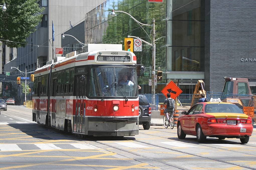 10. Şehrin ulaşımı çok rahat ve kullanışlıdır.