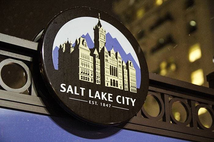 7. İlk durak Salt Lake City. Nevada’dan Utah’a geçildiği için yeni bir zaman dilimine geçiyorsunuz. Saatler bir saat ileri alınıyor.