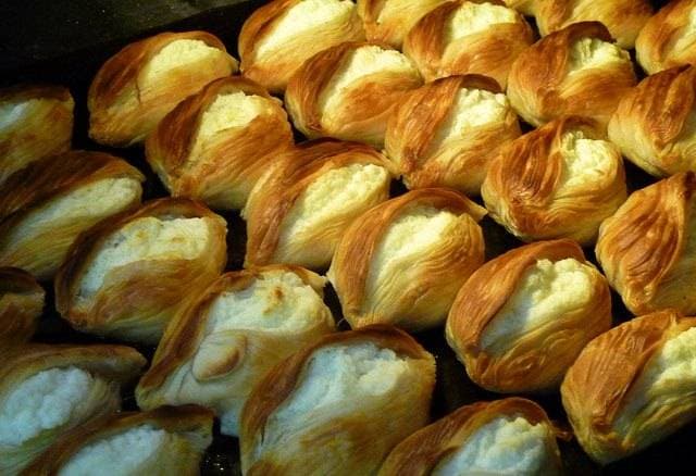 2. Pastizzi (boyoz)