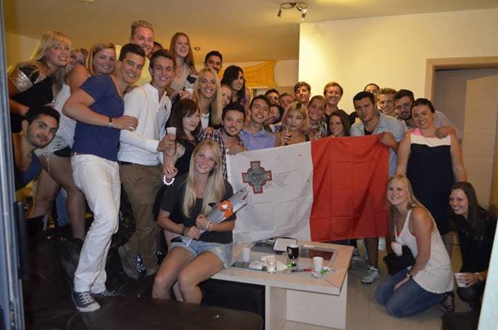 19. Şafak 30 ama eğlence dorukta..