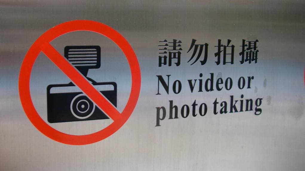 6. Stratejik yerlerin fotoğraflarını çekmeyin!