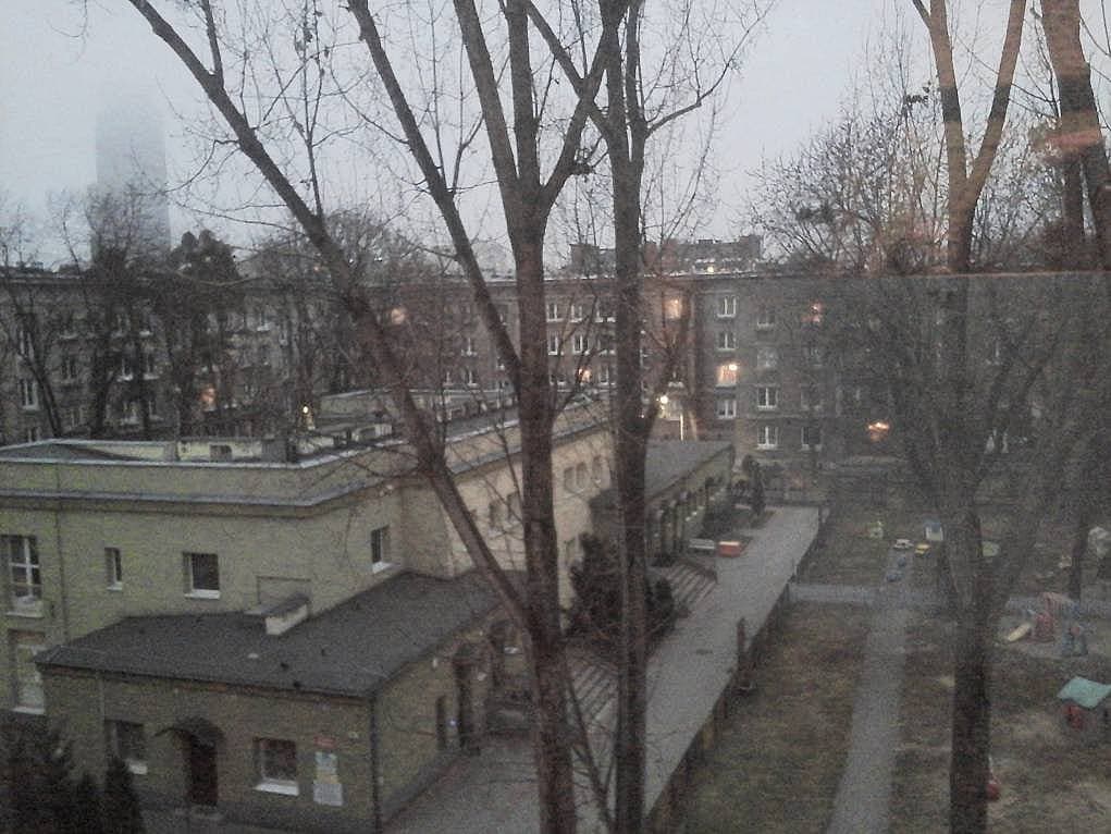 45. Varşova'da bir mahallle deyip geçemedim. Hiç sevmedim bu ve buna benzer mahalleleri.