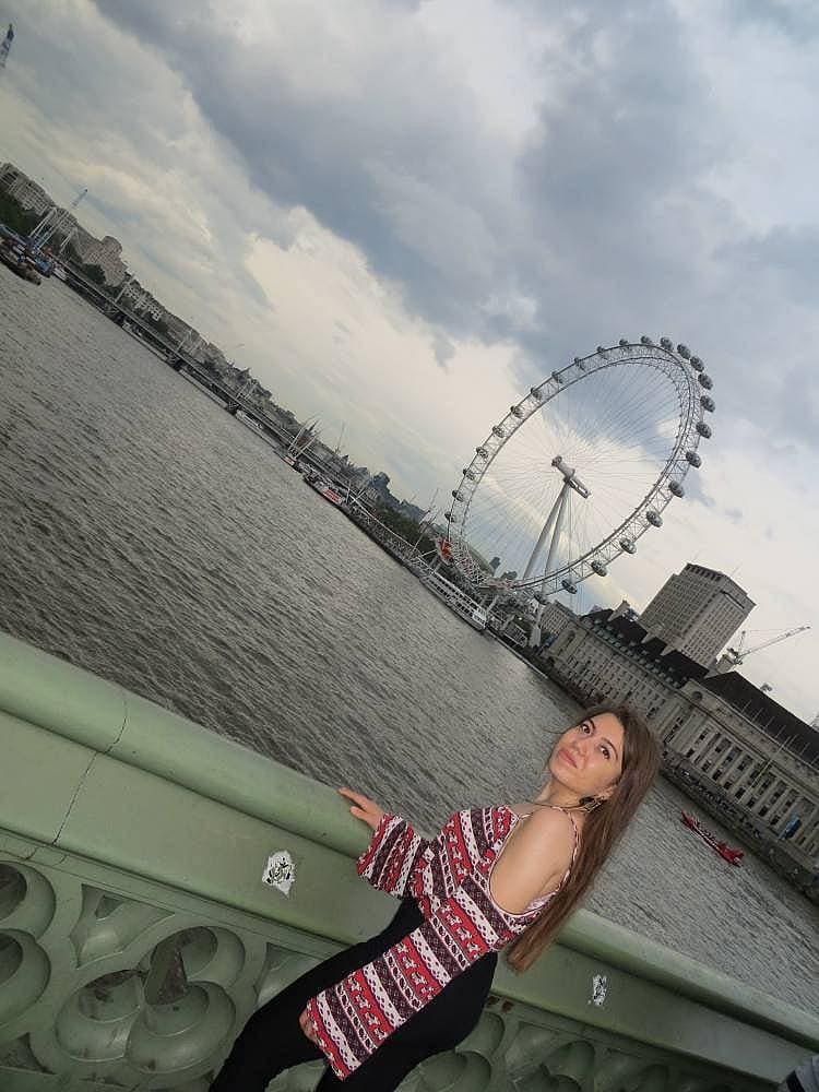 56. "#halflondoner" pozları