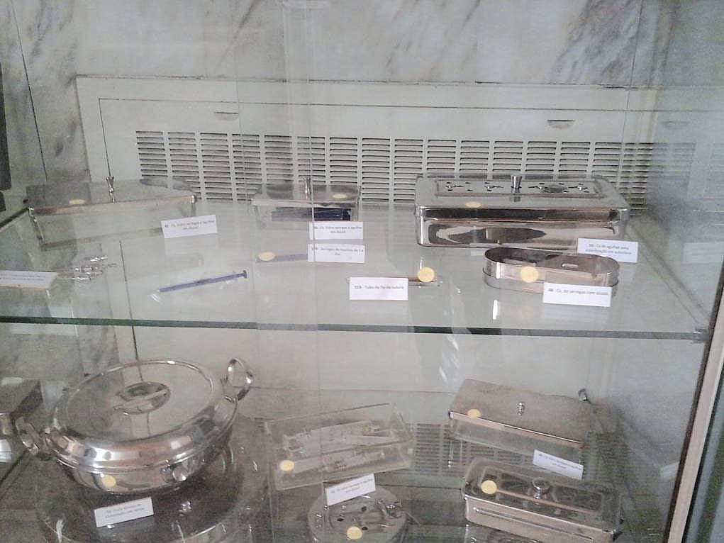 13. Eskiden kullanılan tıbbi malzemeleri inceleme imkanı.