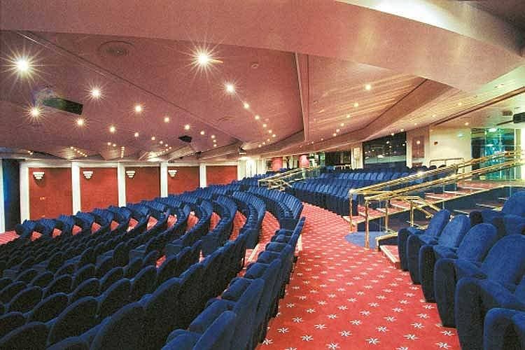 8. Uluslararası gerçekleşen konferans veya farklı programlara rahatlıkla katılmanızı sağlar.