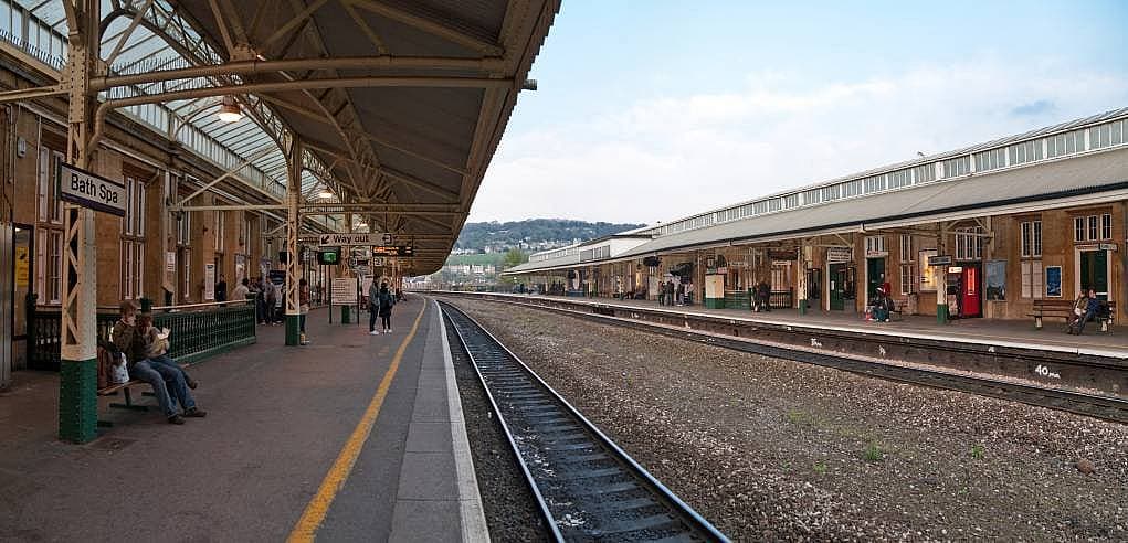 6. Biletlerinizi tren gişelerinde okutmayı unutmayın.