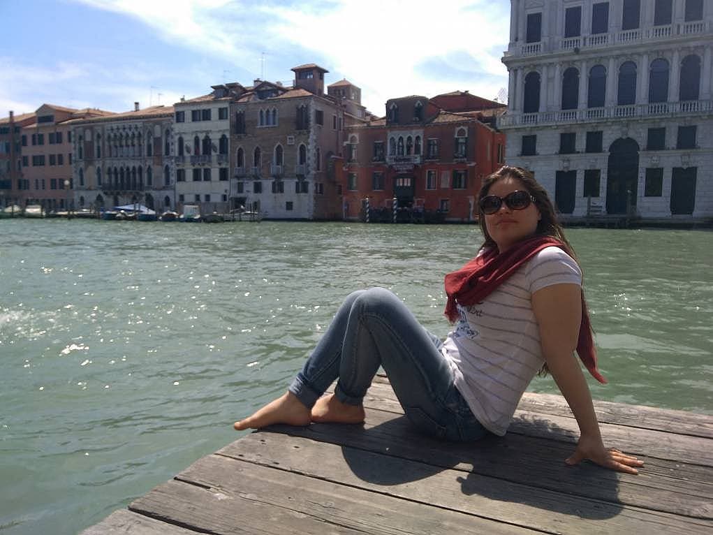 12. Yaya taksi bu olsa gerek.