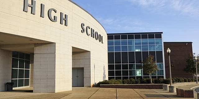 5. ABD'de eğitim göreceğiniz lise özenle seçilmekte.