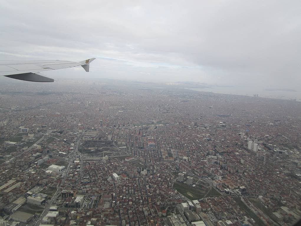 3. Yeryüzünü harita programlarındaki gibi görürsünüz.