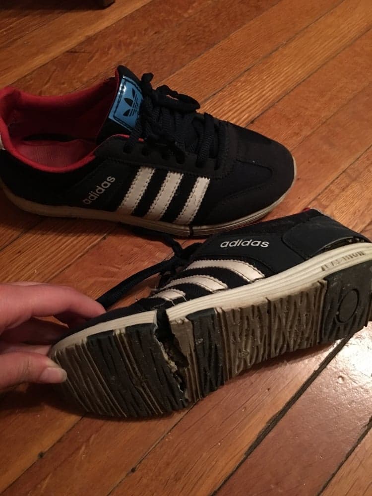 15. Ve sonunda ayakkabım yırtıldı.