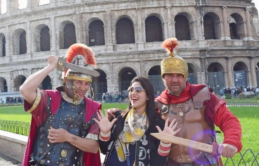 Yurtdışı Seyahatinizde Dolandırılmamak için Dikkat Etmeniz Gereken 10 Sahtekârlık