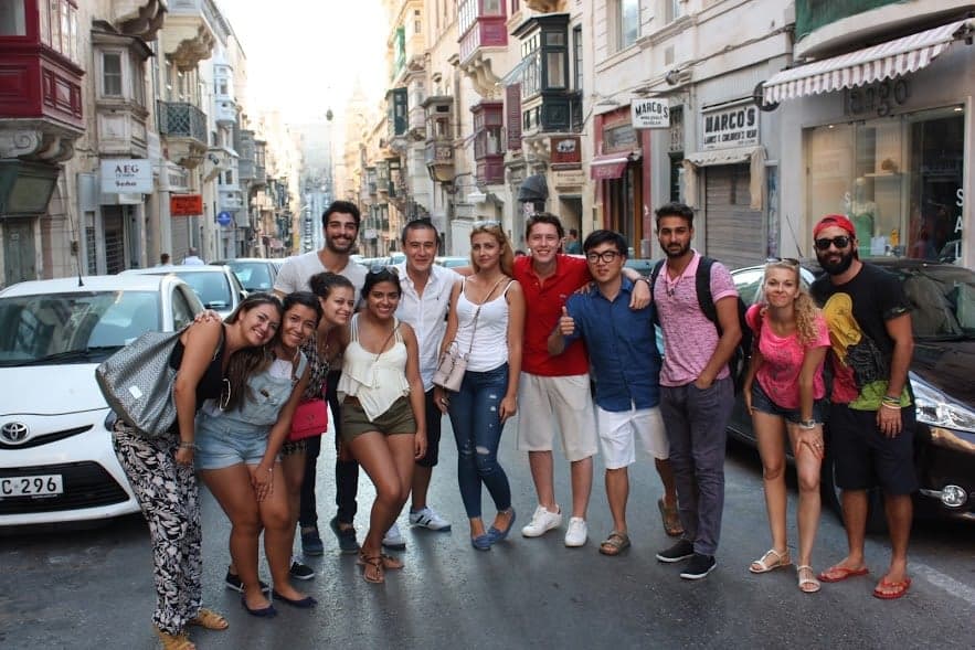 3. Türk'ün Türk'ten başka dostu olsun.