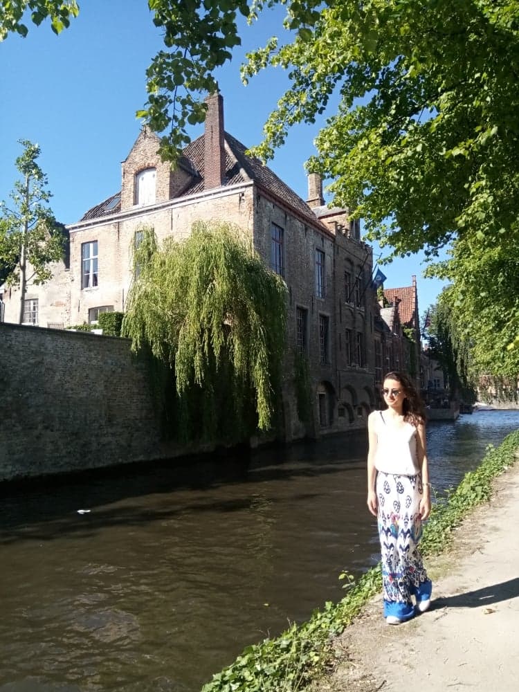 9. Butik bir şehir olan sevimli yer : Brugge