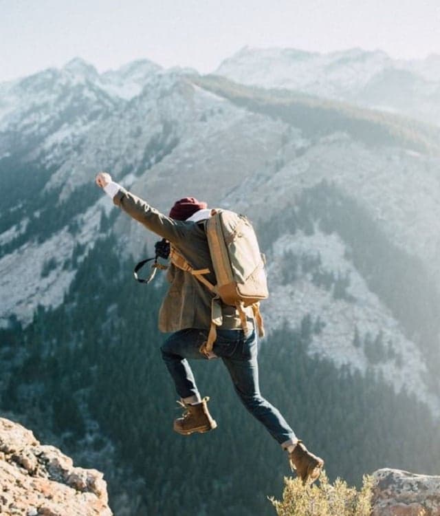 11. Olduğunuz yerde durarak poz vermek yerine, bir şeyle ilgilenin ya da hareket edin.