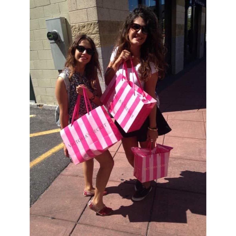 4. Bütün kızların en sevdiği parti mekanı: Victoria's Secret