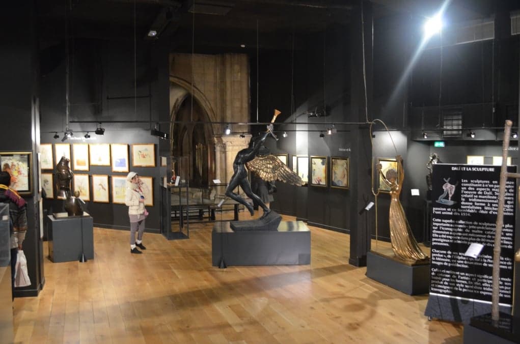 8. Escape Dali Müzesi (Giriş 11.5 Euro)