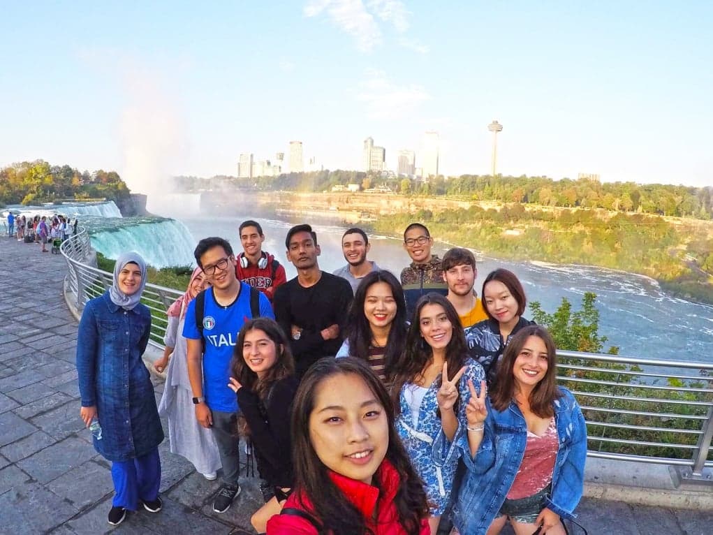 9. Dil okulu sadece adı, onlar benim ailem!