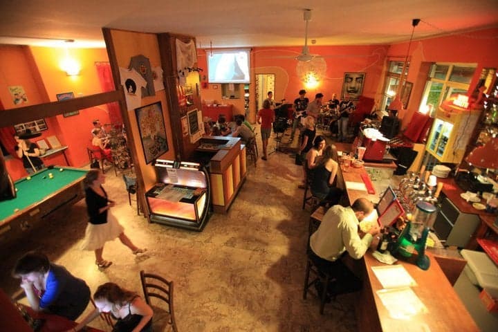 4. Seyahatlerim sırasında nerelerde konaklayabilirim?