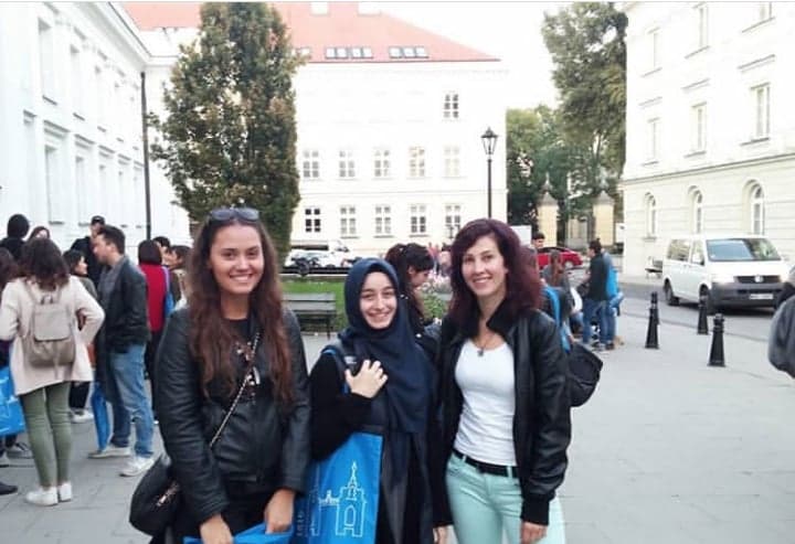 1. Varşova Üniversitesi'ni tercih ettiğim için çok mutluyum. 