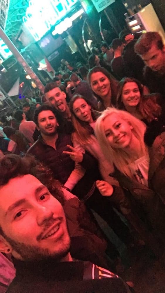 6. Her gün başka bir eğlenceye yelken aç.