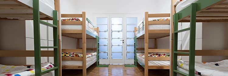 4. Okul ve konaklama ayarlama işlemlerinizi halleder.