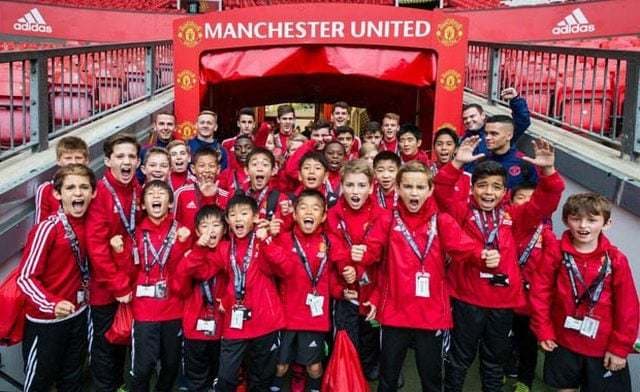 Yurtdışında Eğitim Yaşı Düşüyor