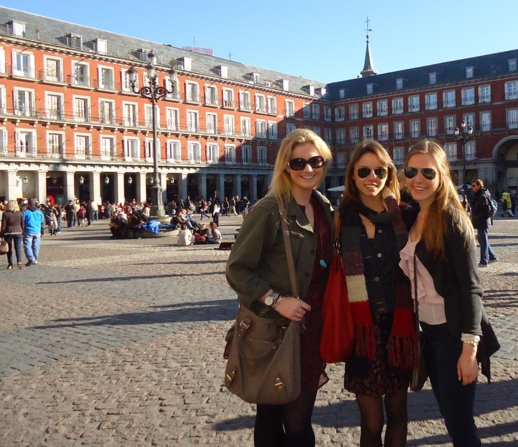 5. İspanyollar ile İngilizce anlaşmak zor olduğu için İspanyolca öğrenmek bunun en iyi yoludur.