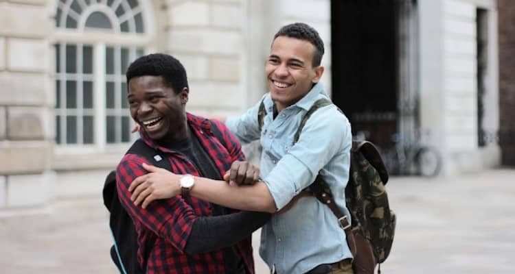 4. Arkadaş canlısı insanlarla tanışırsınız.