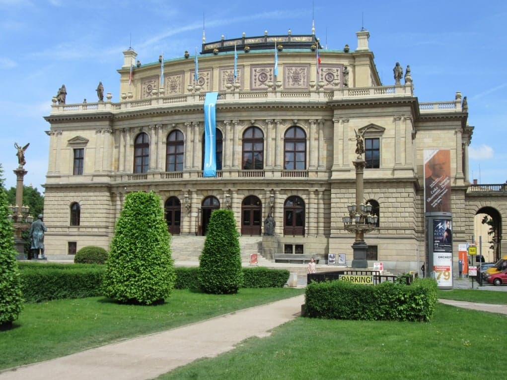 1. Charles Üniversitesi, Avrupa’nın en eski üniversitelerinden birisidir.