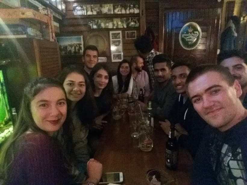 1. Daha geldiğim ilk gün bir sürü insanla tanışma fırsatı yakaladım.