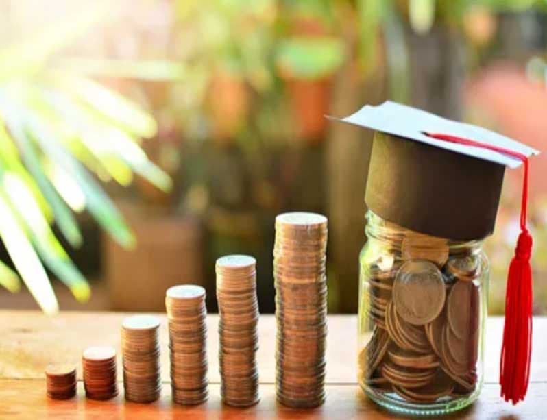 7. İtalya’da burslu eğitim alma şansınız var.