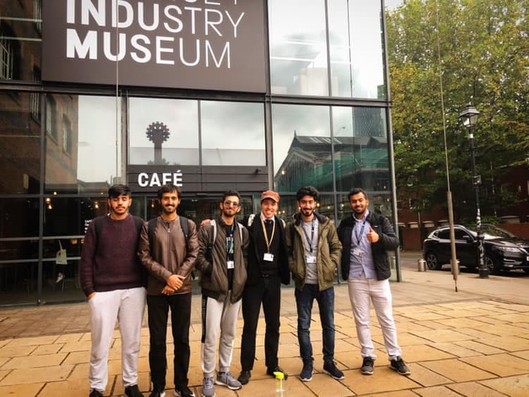 7. Her hafta geziler ve aktiviteler düzenlenir.