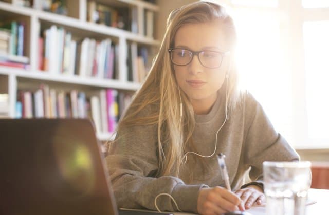 Yurtdışı Eğitim Programları Seçerken Nelere Dikkat Edilmeli?