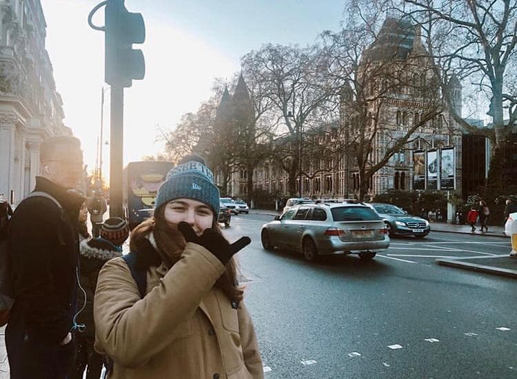 8. Sıra daha iyi bir iş ve dil kursuma daha yakın bir oda bulmaya gelmişti.