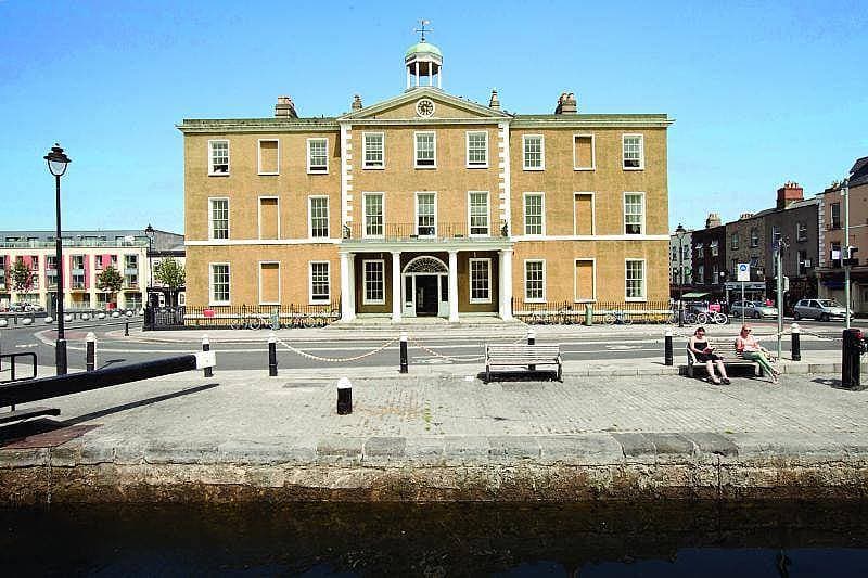 2. Atlas Language School