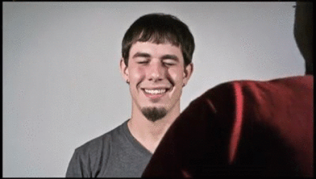 7. Ya da ne zaman biri yurtdışından söz etse, lafa girer, can sıkarsın.