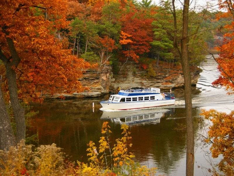 4. Meşhur bot turları