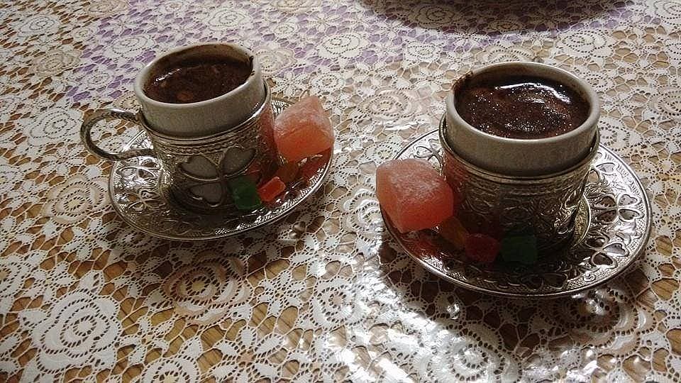 30. Türk kahvesi içmeden olmaz.