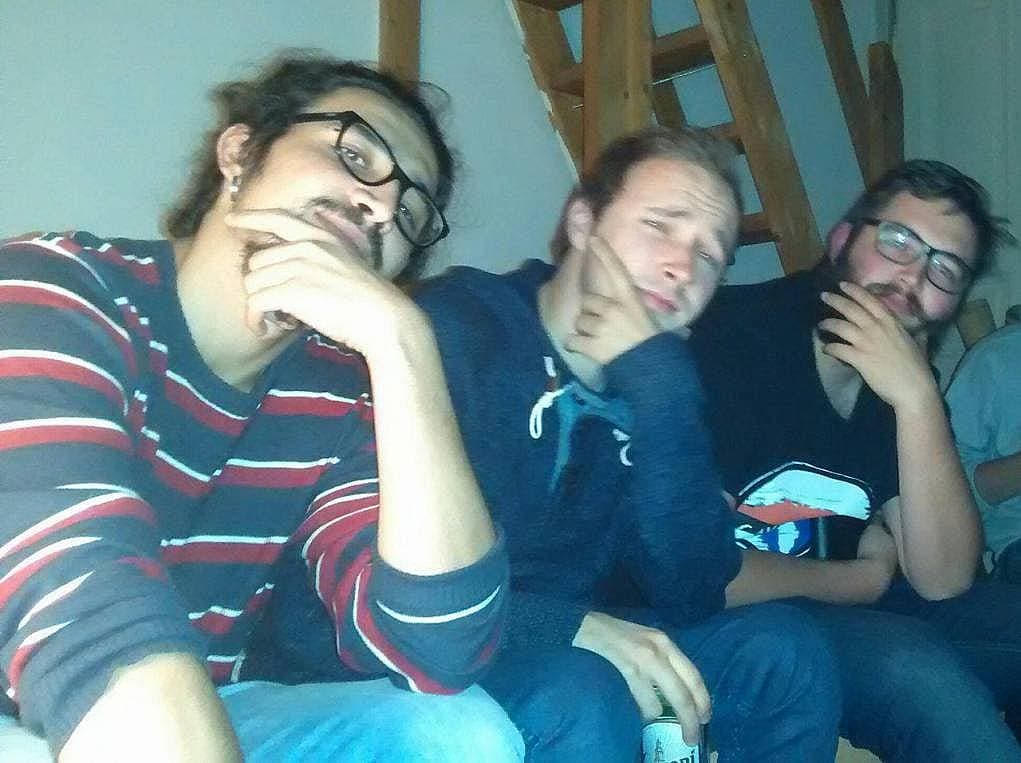 3. Elli metrekare eve yetmiş kişi nasıl sığar?