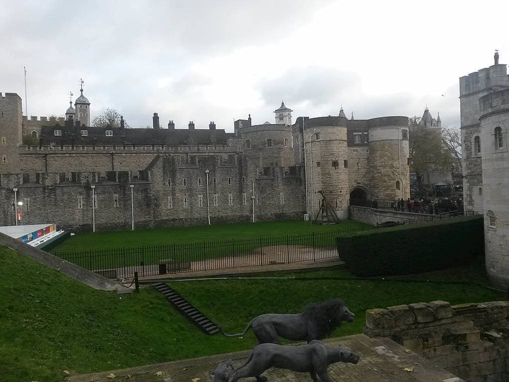 6. Londra'nın büyüleyici bir şehir olduğunu gezilerimden sonra daha iyi anladım.