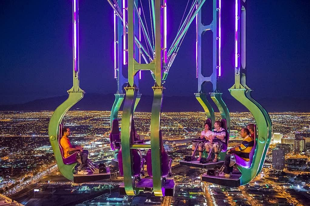 3. Stratosphere Hotel / New York - New York Hotel