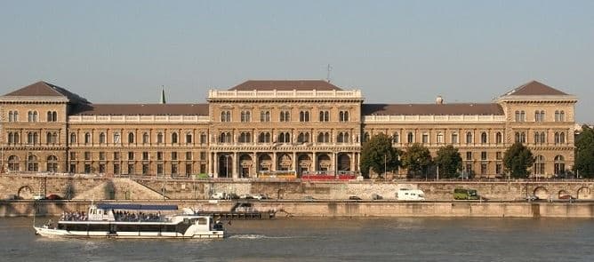 3. Budapeşte Teknoloji Üniversitesi