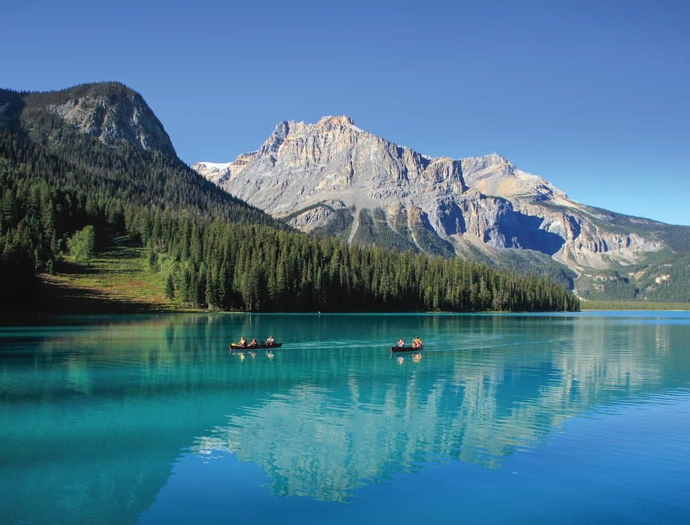 1. Alaska, yüzölçümü bakımından ABD'nin en büyük eyaleti olmasına karşın en düşük nüfus yoğunluğuna sahip eyaletidir.