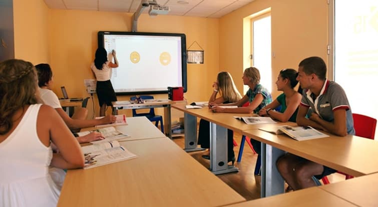 13b. Malta'daki dil okulum am Language Studio, işinin hakkını veriyor.