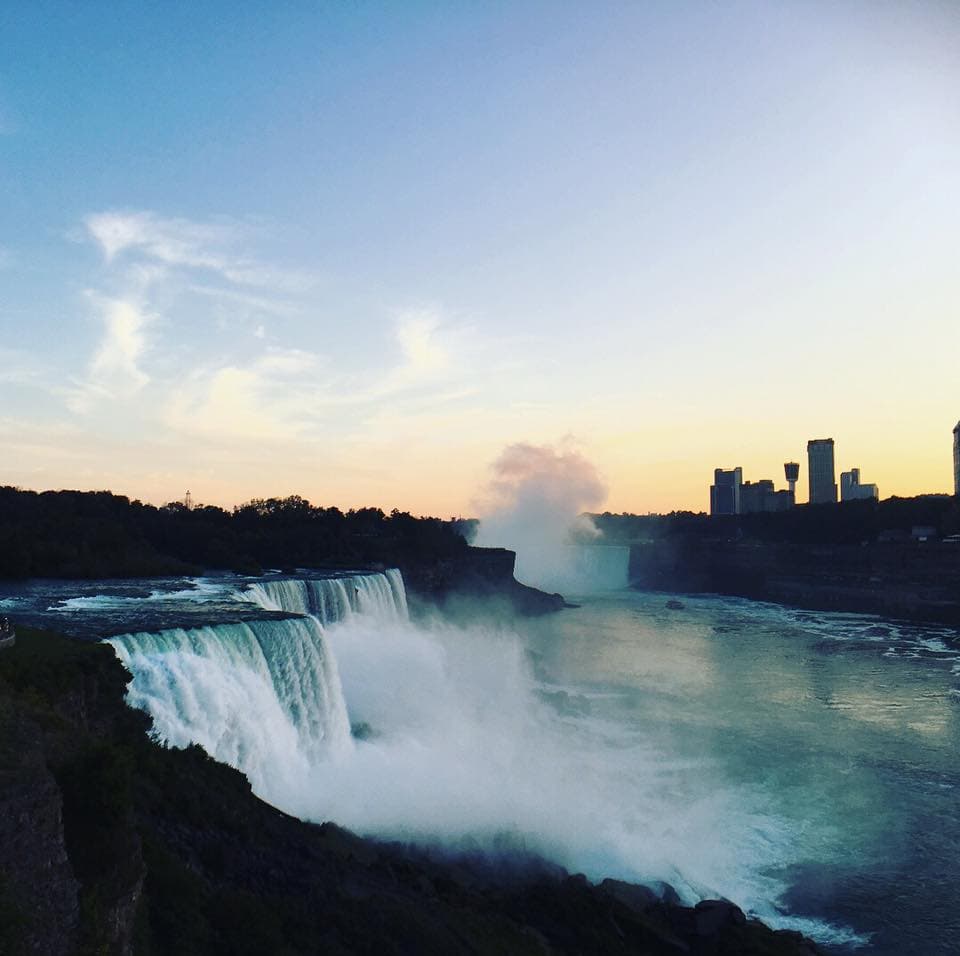 7. Yurttan arkadaşlarla Amerika turuna çıktık ; Niagara Şelaleri, Washington ve Philadephia