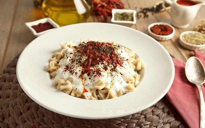 3. İmkanınız varsa Türk yemeklerini tanıtın.